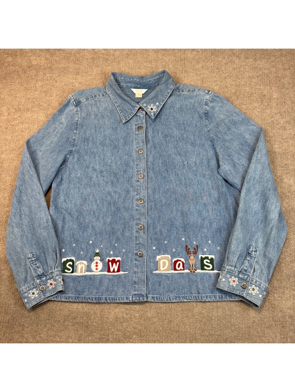 Vintage CJ Banks Embroidered Denim Shirt Winter Snow Days Holidays Festive Sz L